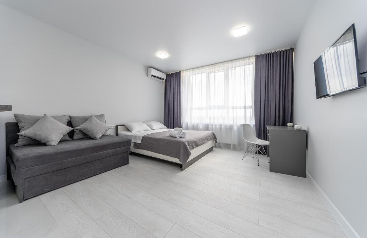 Flatrent Olympic Park, Метро Бориспільська Поруч! كييف المظهر الخارجي الصورة