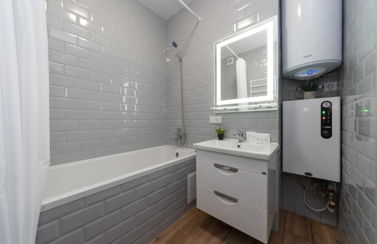 Flatrent Olympic Park, Метро Бориспільська Поруч! كييف المظهر الخارجي الصورة